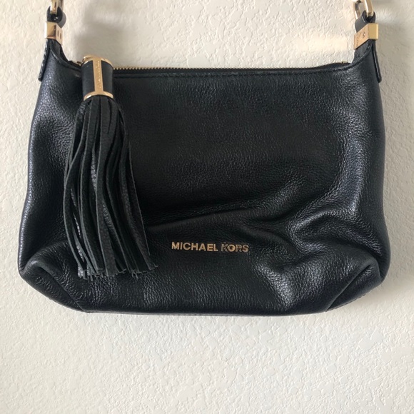 Michael Kors Handbags - Michael Kors Black Crossbody Bag